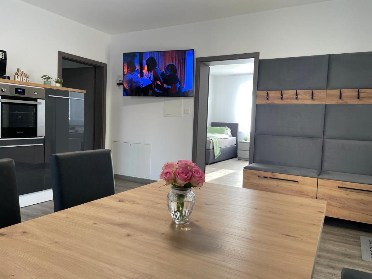Wohnung Fuer Berufstaetige Huenfeld Luaran gambar